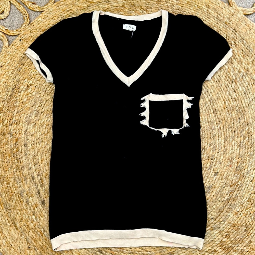 Black short sleeve v neck sweater